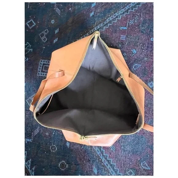 Madewell "The Transport Weekender" Travel Bag | English Saddle Brown Leather - Picture 12 of 13